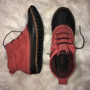 Red Sorel duck boots